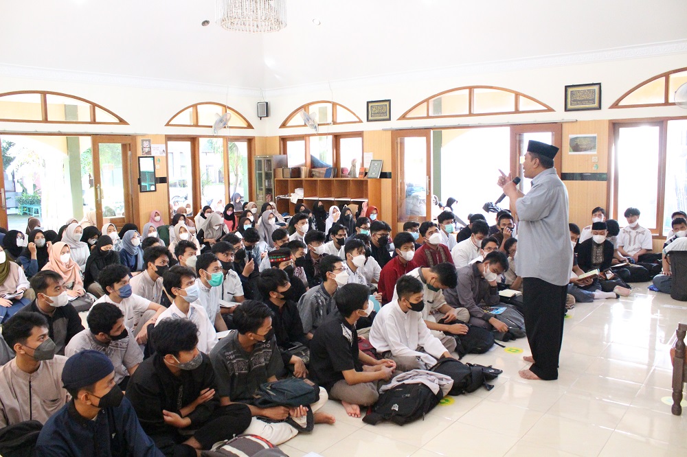 Pesantren Kilat Milenial SMATREN Ramadhan SMAN 3 Cimahi